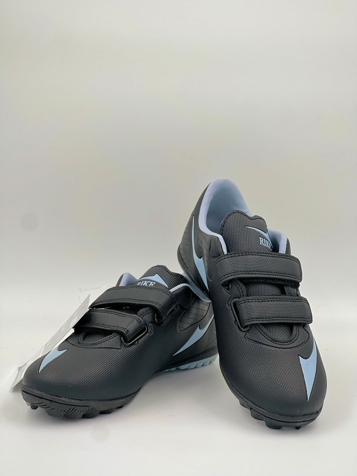 Youth/Adult Rike quick-fasten shoes for turf and indoor court