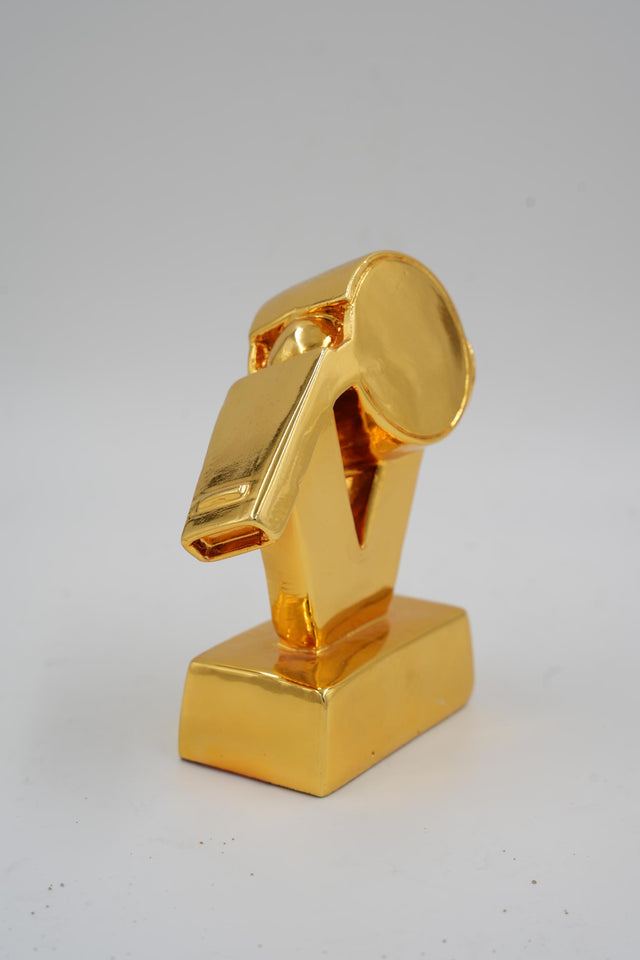 Unique gold award for best referee, width 14 cm, length 15 cm
