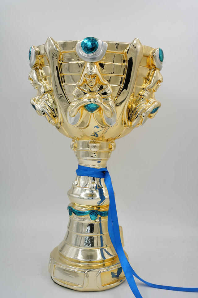 34cm tall gold gaming championship trophy for tournaments and gifts