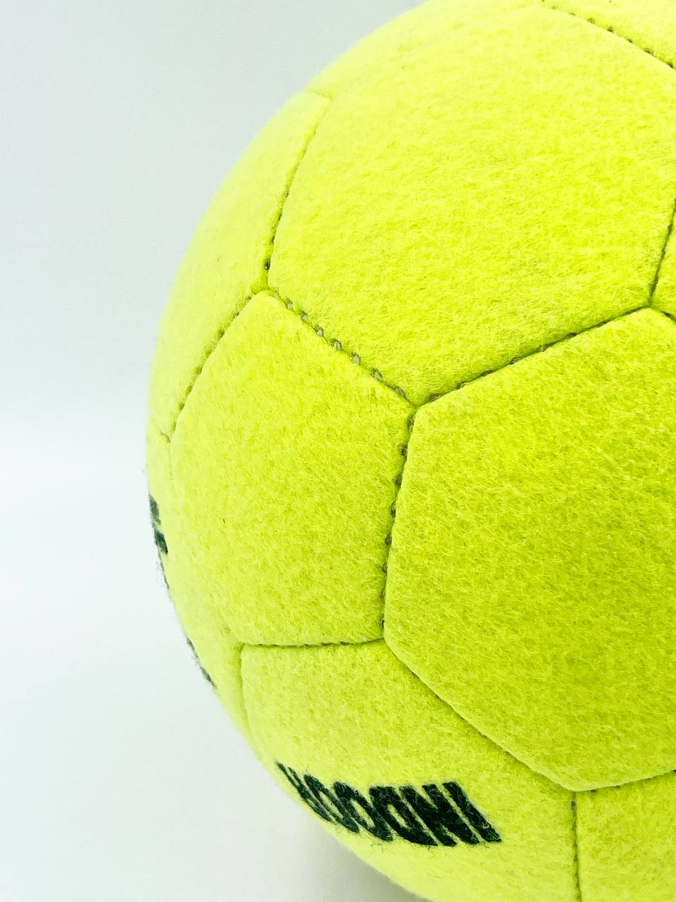 كرة القدم الرياضية الداخلية من TA - مقاس 5 | أصفر